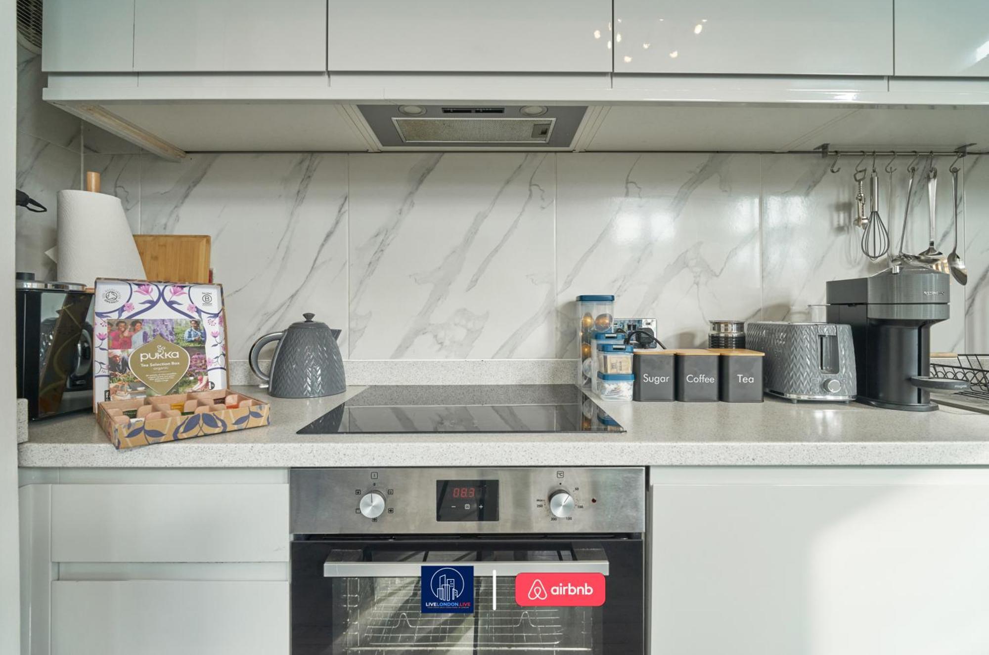 Last-Minute Specials L Sleeps Up To 4 Guests L One-Bedroom Apartment With King Bed And High Ceilings Near Camden By Live London Short Lets & Serviced Accommodation Luaran gambar