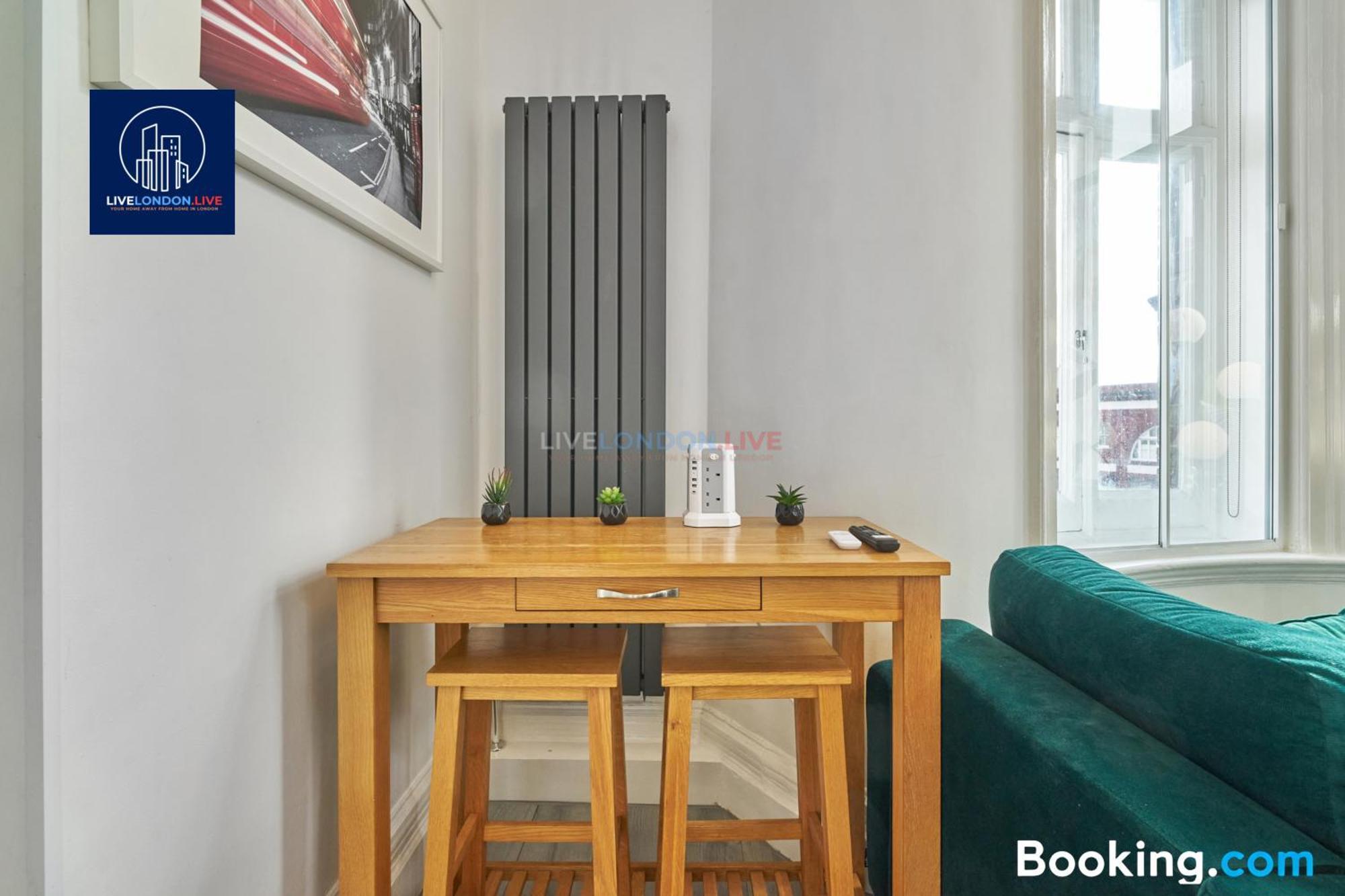 Last-Minute Specials L Sleeps Up To 4 Guests L One-Bedroom Apartment With King Bed And High Ceilings Near Camden By Live London Short Lets & Serviced Accommodation Luaran gambar